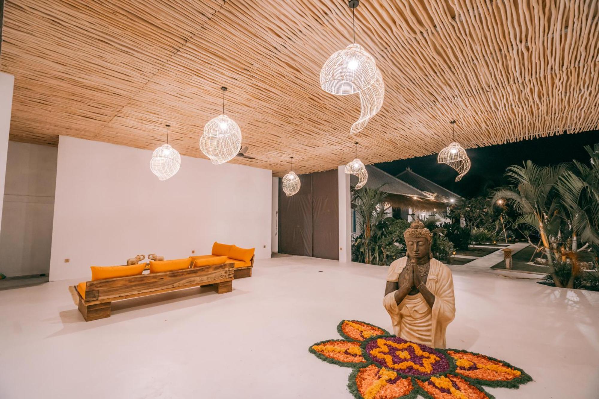 Sukacita Hill Hotel Uluwatu  Exterior photo