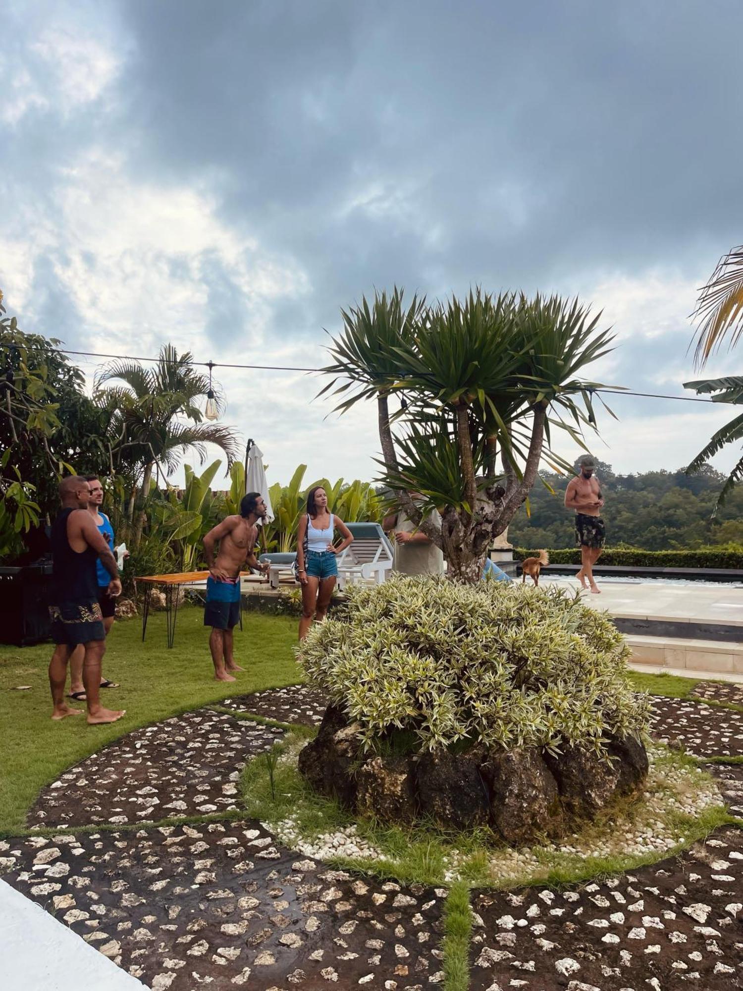 Sukacita Hill Hotel Uluwatu  Exterior photo